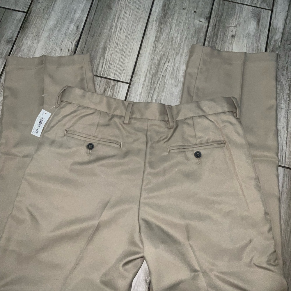 Men's new Amazon essentials khaki Tan Pants size 31 29 - Picture 3 of 4